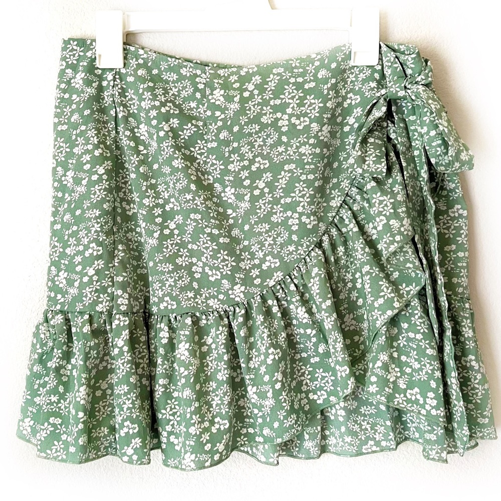 FLORAL WRAP MINI SKIRT Spring Green White Florals Ruffled Side Tie Skirt…